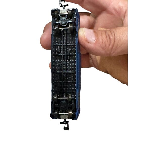 ATLAS NSCALE TRAIN CAR, FLORIDA EAST COAST SPEEDWAY BLUE BOX CAR. - Picture 8 of 9